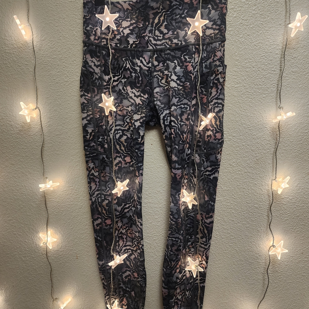 Athleta Black and Gray Patterned Leggings